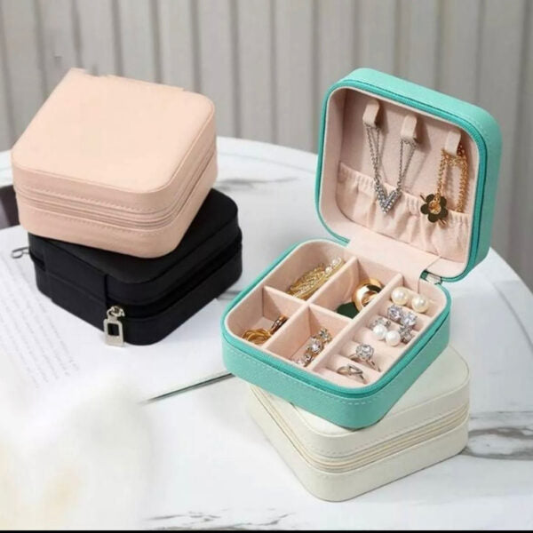 Supplier photo showing the jewellery case design in several colours